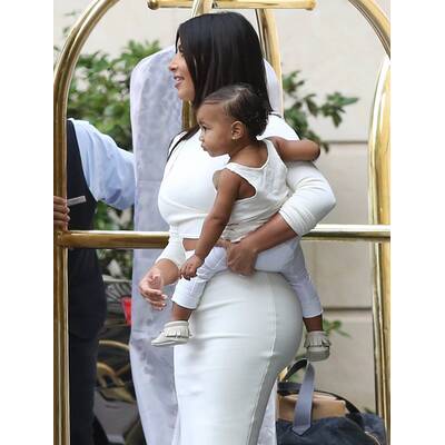 Kim Kardashian unterwegs mit Nori