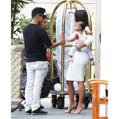 Kim Kardashian unterwegs mit Nori