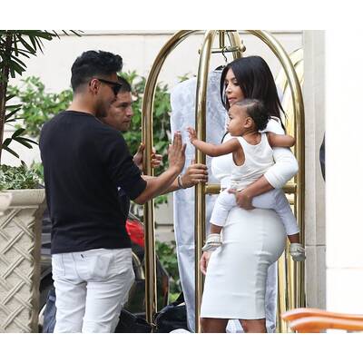 Kim Kardashian unterwegs mit Nori