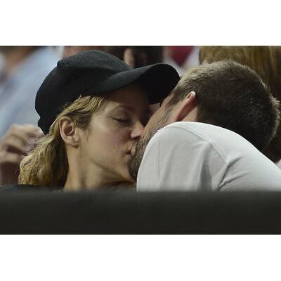 Shakira & Piqué turteln bei Basketball-Match