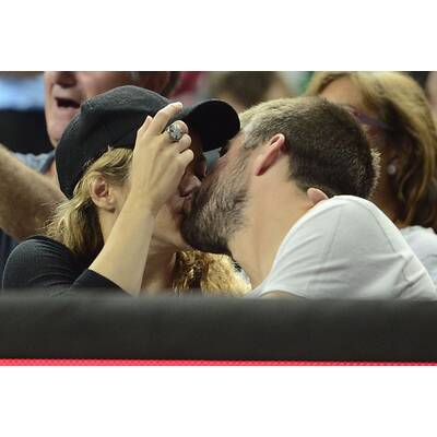 Shakira & Piqué turteln bei Basketball-Match
