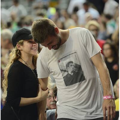Shakira & Piqué turteln bei Basketball-Match