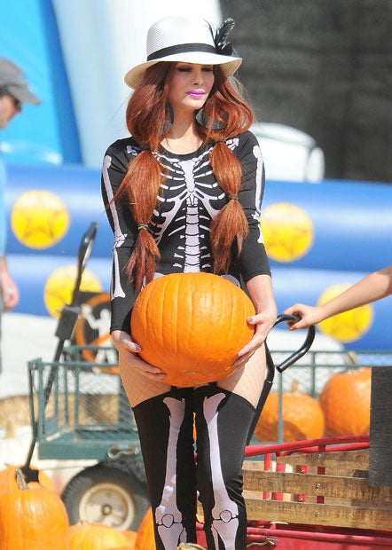 Phoebe Price im Kürbisfeld