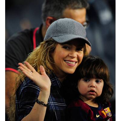 Shakira mit Sohn Milan bei Fußballmatch vom Papa
