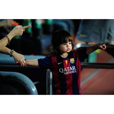 Shakira mit Sohn Milan bei Fußballmatch vom Papa