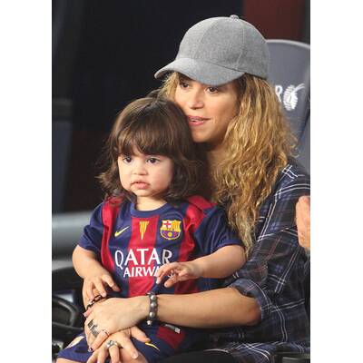 Shakira mit Sohn Milan bei Fußballmatch vom Papa