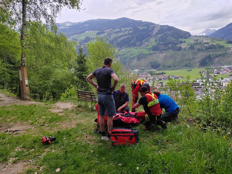 Pfarrer  von Wanderer gefunden Zell am Ziller