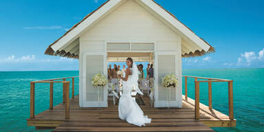 Sandals Resorts International (SRI)