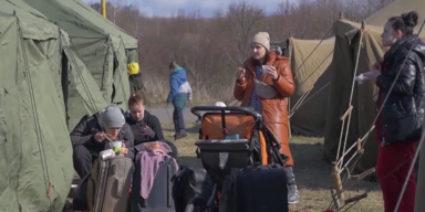 1. Blick in Zelte So leben Fl&uuml;chtlinge.png