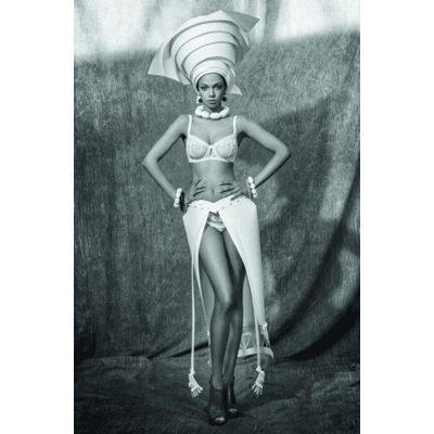 Hochzeitskleider aus Papier