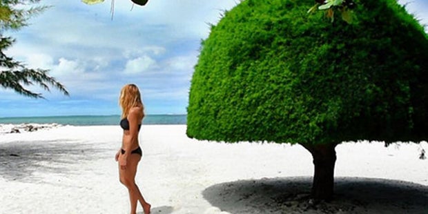 Heißes Bikini-Girl bereiste als erste Frau alle Länder der Welt