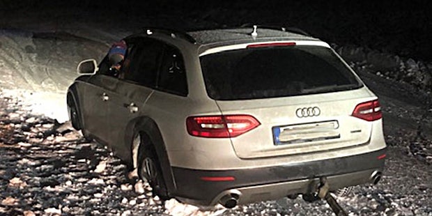 Navi lotste Urlauber auf Skipiste