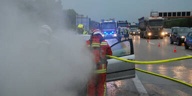 Fahrzeug-Brand auf der Südautobahn