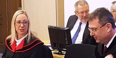 PROZESS GEGEN EINE FRAU WEGEN MORDVERSUCHS AN DER EIGENEN TOCHTER