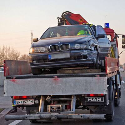 Fahrzeug-Überschlag im Bezirk Baden