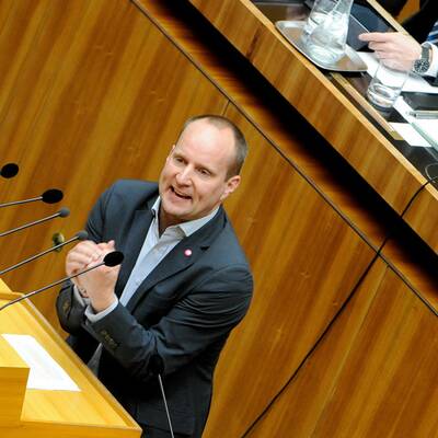 Scharfe Kritik seitens der Opposition bei der Hypo-Sondersitzung