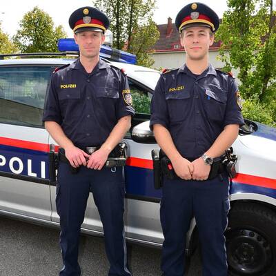 Die Bilder der Polizei-Geburtshelfer