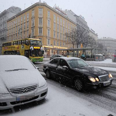Schneewalze trifft Wien