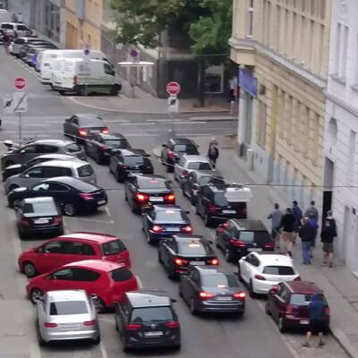 Aufregung um Festnahmen vor Moschee