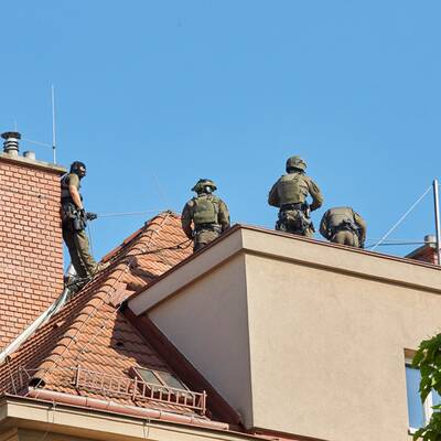 Straftäter flüchtete in Wien aufs Dach