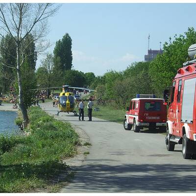 Boot kenterte: 1 Mann konnte nur tot geborgen werden