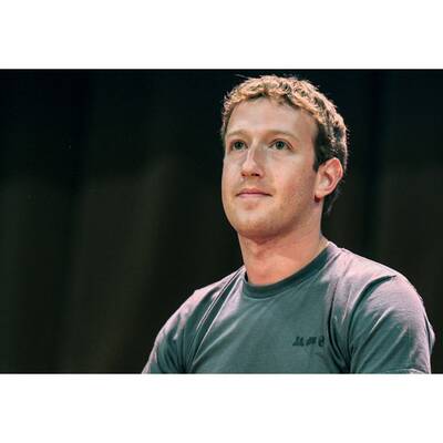 Zuckerberg trägt nach eigenen Angaben jeden Tag die gleichen grauen T-Shirts