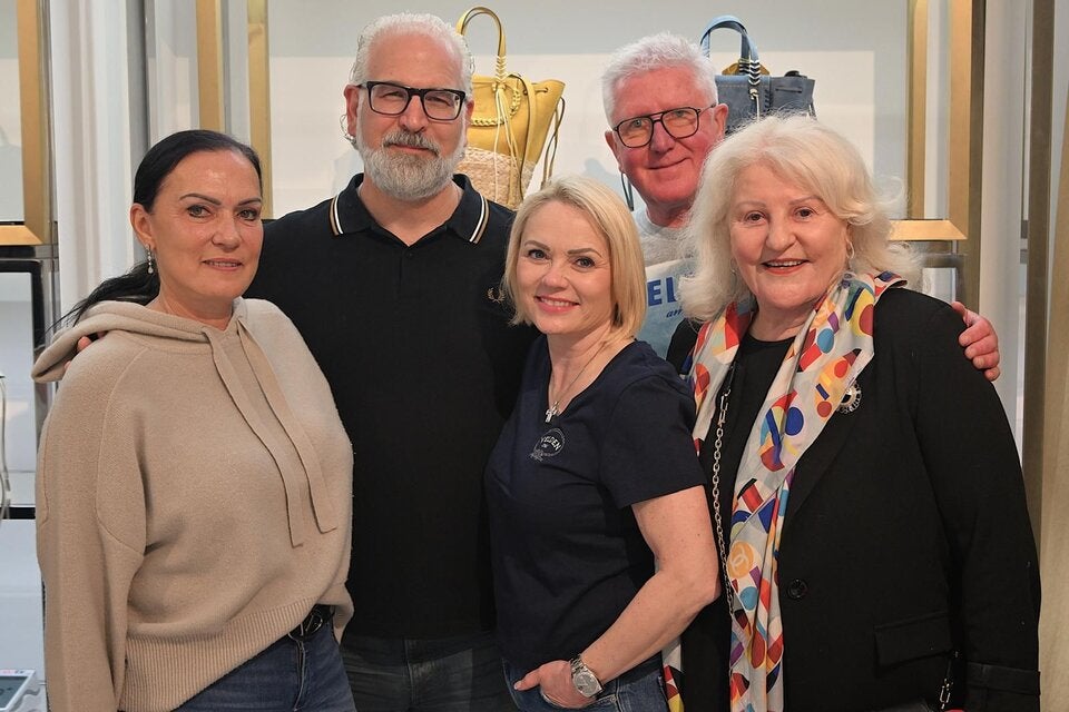 Brigitte Glock mit Freund Georg, Manuela und Ernst Fischer, Marika Lichter