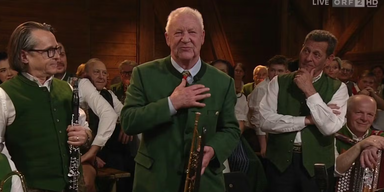 Star-Musiker bricht live im ORF zusammen