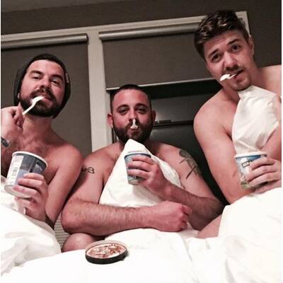 Wenn Männer wie Frauen posieren 