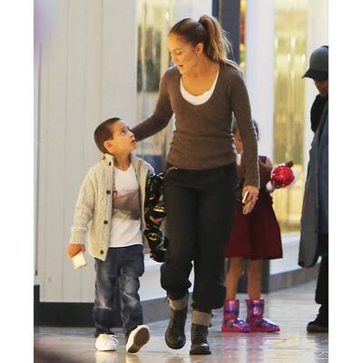 Jennifer Lopez mit Kindern beim Shopping