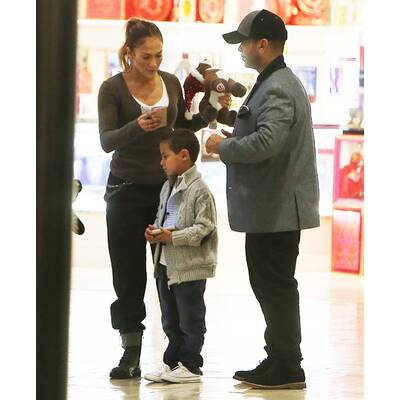 Jennifer Lopez mit Kindern beim Shopping