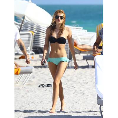 Bella Thorne: Sexy Beach-Body