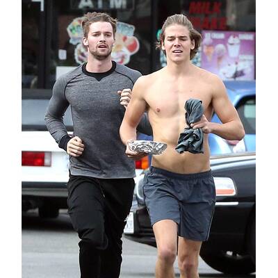 Patrick Schwarzenegger fleißig beim Joggen