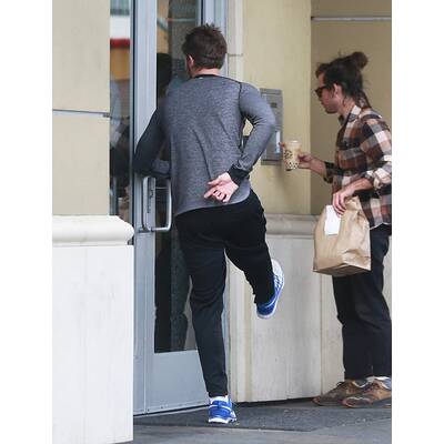 Patrick Schwarzenegger fleißig beim Joggen