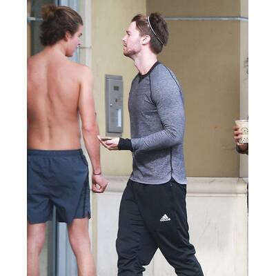 Patrick Schwarzenegger fleißig beim Joggen