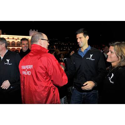 Fürst Albert marschiert für den guten Zweck