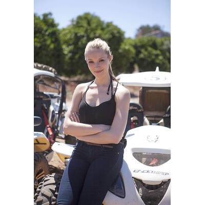 Bachelorette auf Liebesausflug mit den Kandidaten