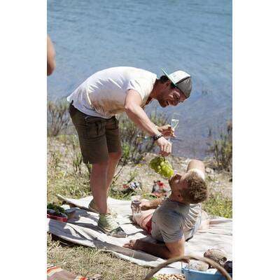 Bachelorette auf Liebesausflug mit den Kandidaten