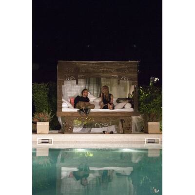 Bachelorette auf Liebesausflug mit den Kandidaten