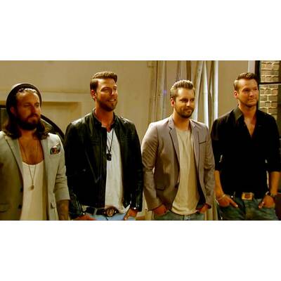 Bachelorette knutscht sich durchs Halbfinale