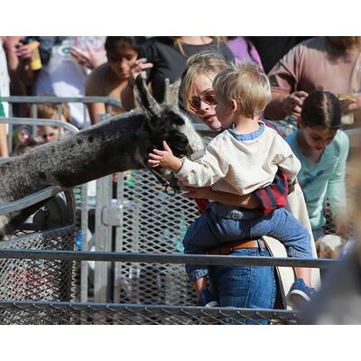 Reese Witherspoon: Am Farmers Market mit Familie