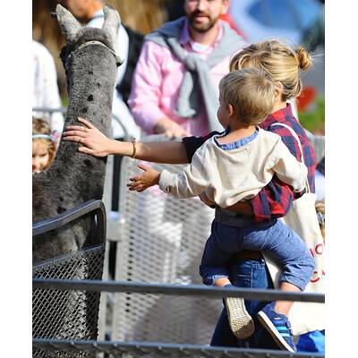 Reese Witherspoon: Am Farmers Market mit Familie