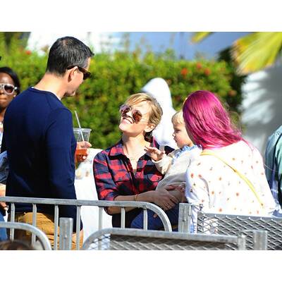 Reese Witherspoon: Am Farmers Market mit Familie