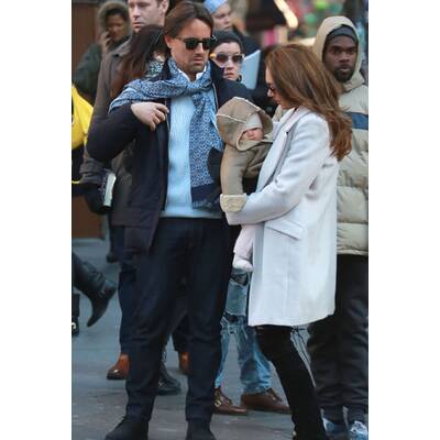 Tamara Ecclestone: Spaziergang mit Mann & Baby