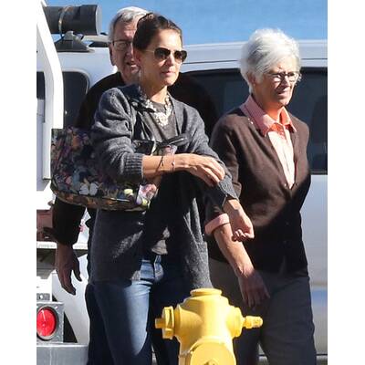 Katie Holmes verbringt Zeit mit Mama & Papa