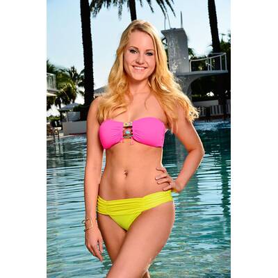 Bachelor-Ladys zeigen Bikini-Figur