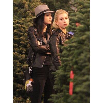 Kendall Jenner & Hailey Jenner beim Christbaum-Shopping