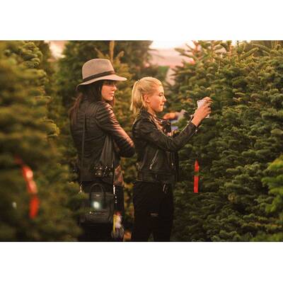 Kendall Jenner & Hailey Jenner beim Christbaum-Shopping