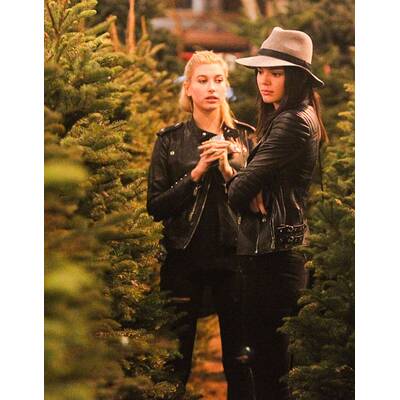 Kendall Jenner & Hailey Jenner beim Christbaum-Shopping