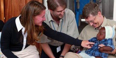 100806_EPA_bill_und_melinda_gates_konsole